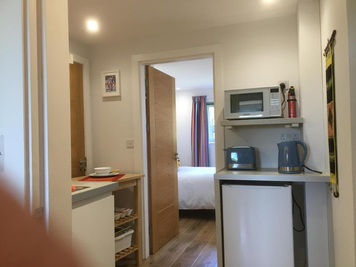 The Wrens Annexe - Stylish Self-Contained 2-Bed Annexe Penzance Kültér fotó
